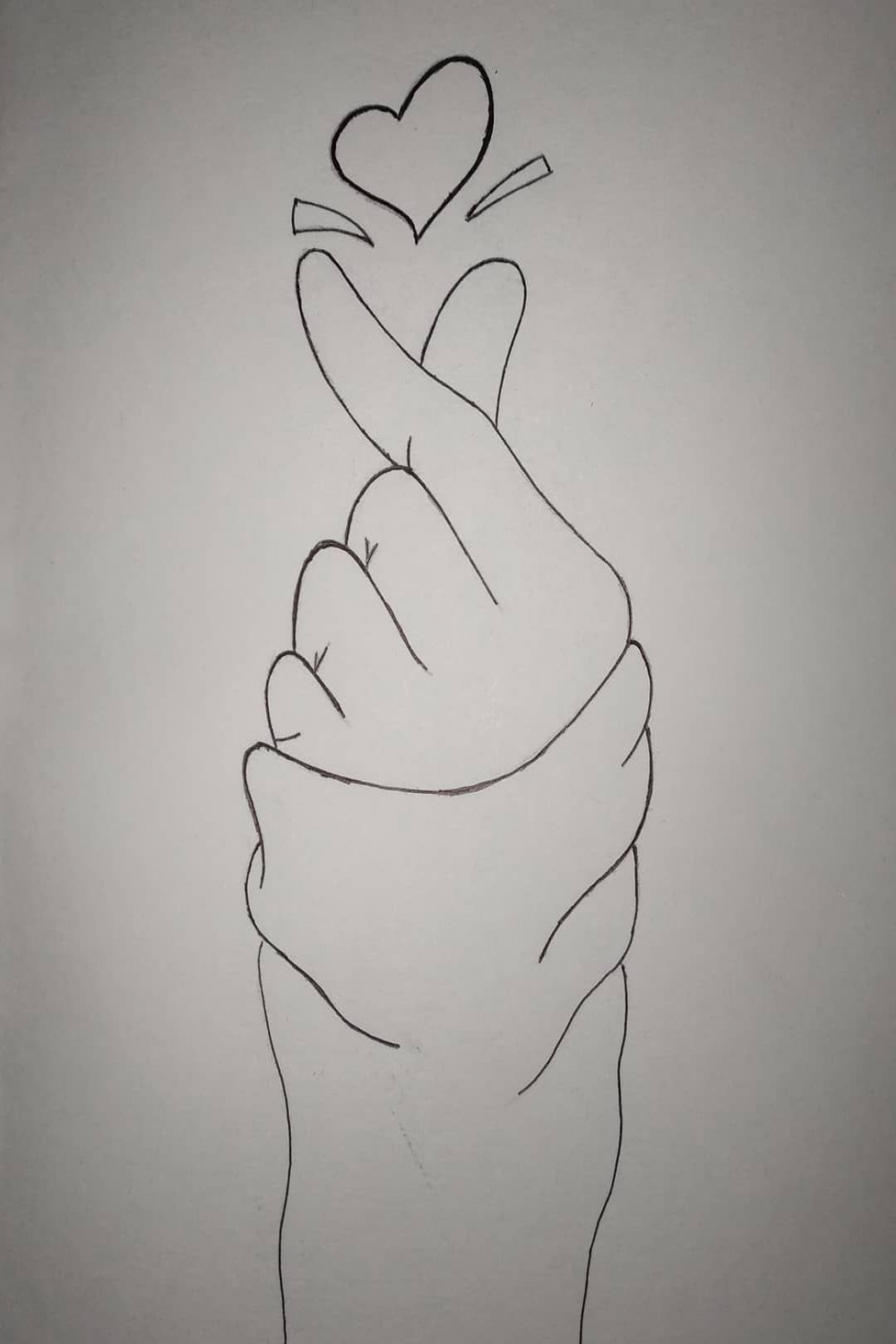 cute_sketch on Instagram: “#kpop #korean #love #heart #sketch
