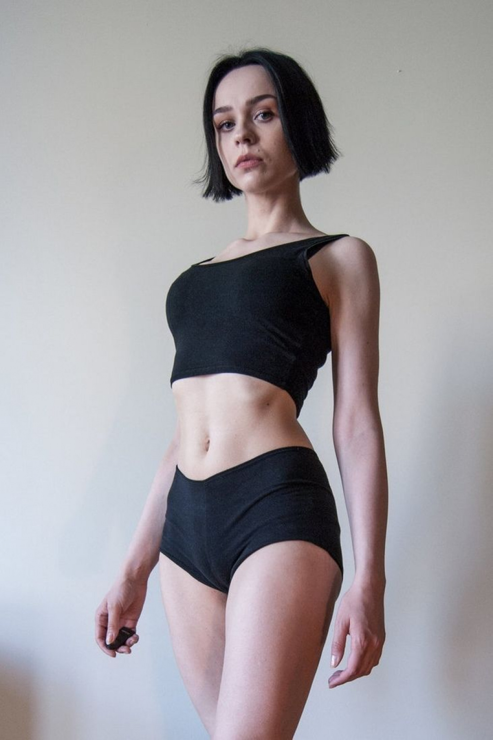 Comentários  VK  Poses references, Poses femininas, Corpos femininos
