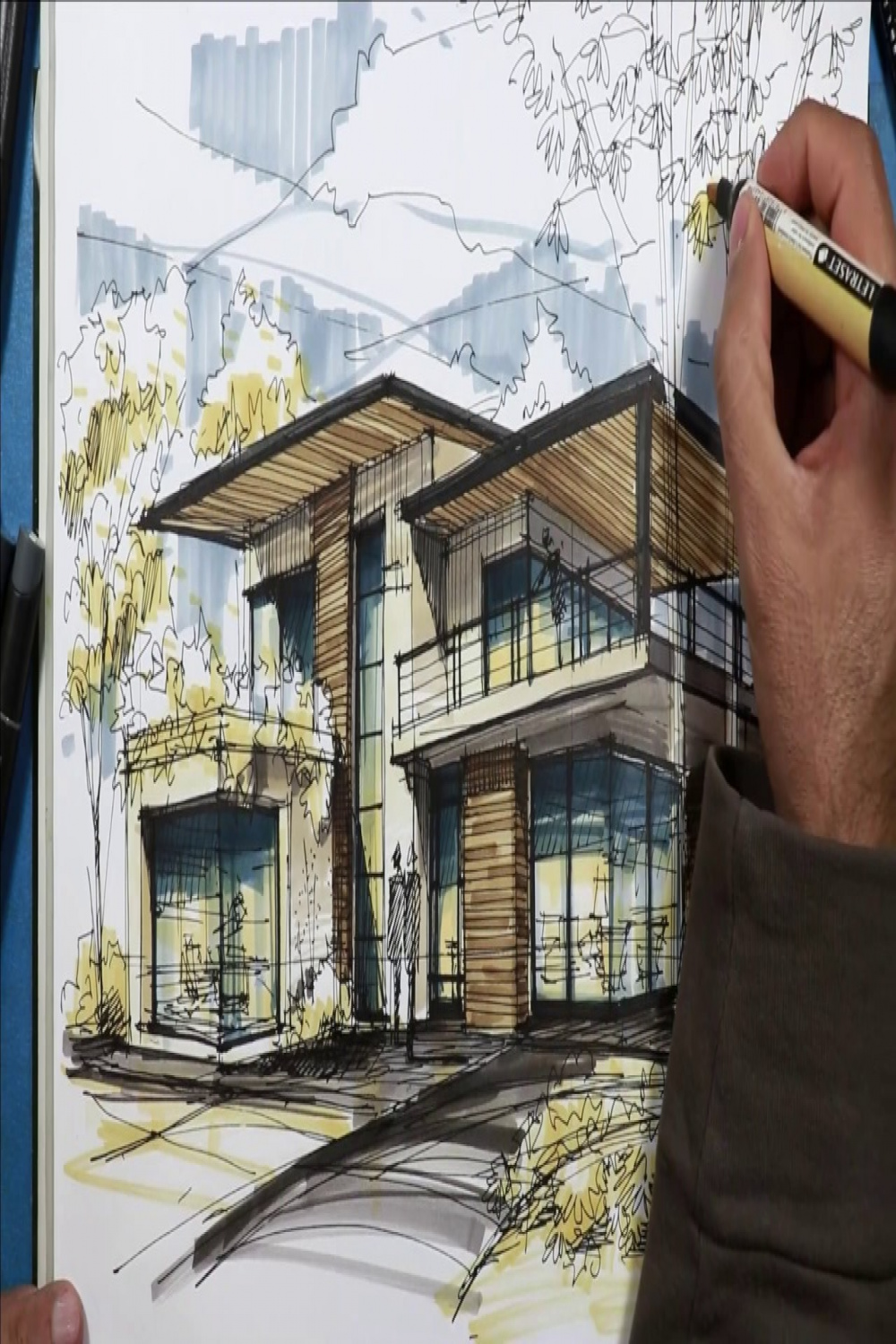 Drawing a house with markers HOUSE