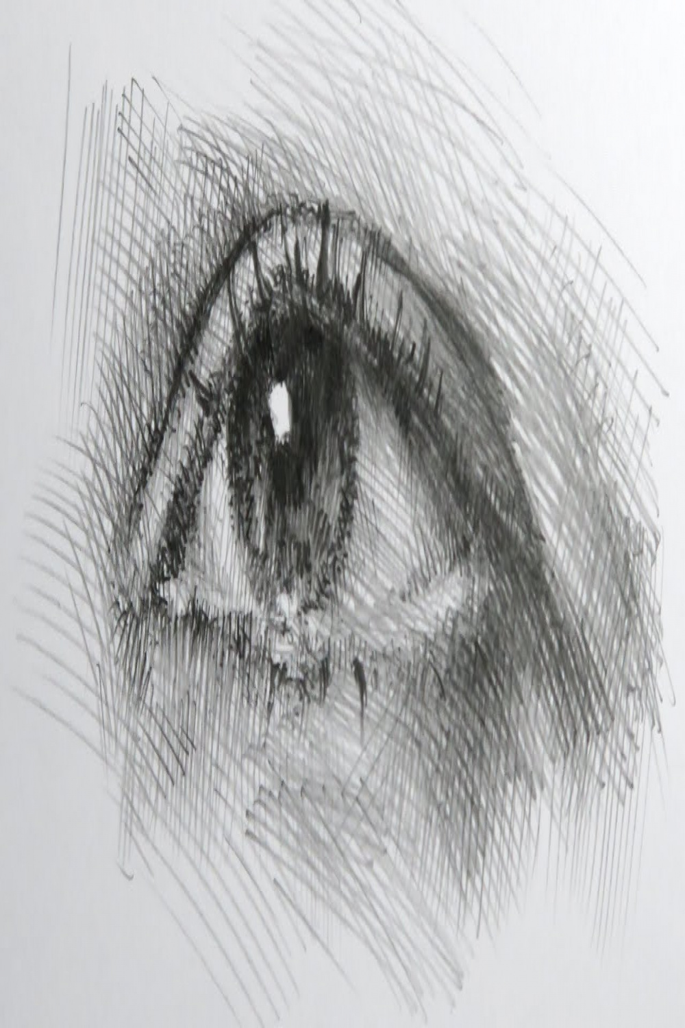 DRAWING - How to draw a realistic eye in pencil on paper - Tutorial