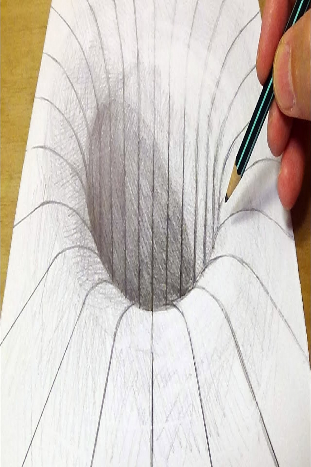 Drawing Round Hole with Only One Pencil - D Art by Vamos