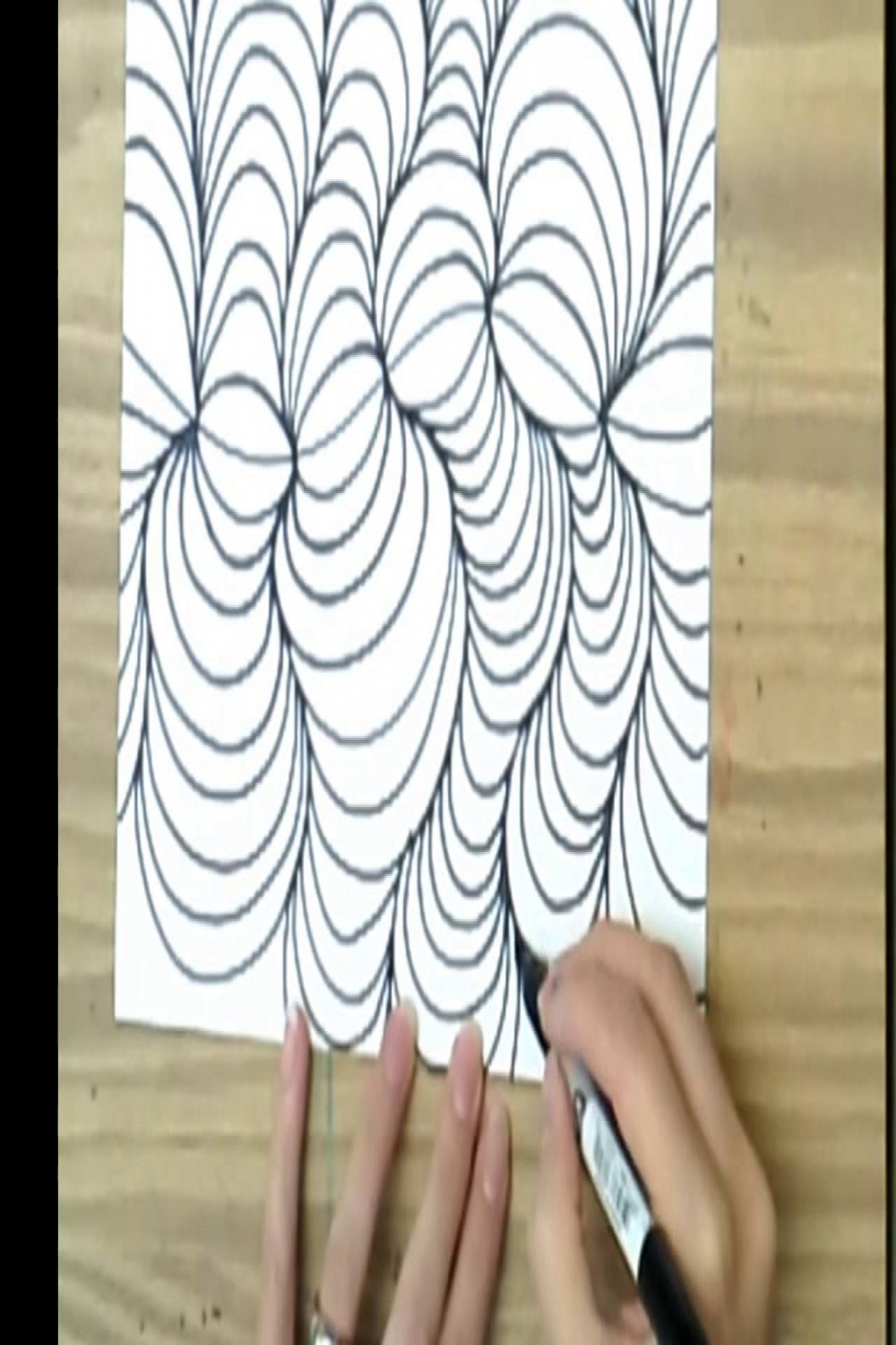 Op Art Worm Tunnel