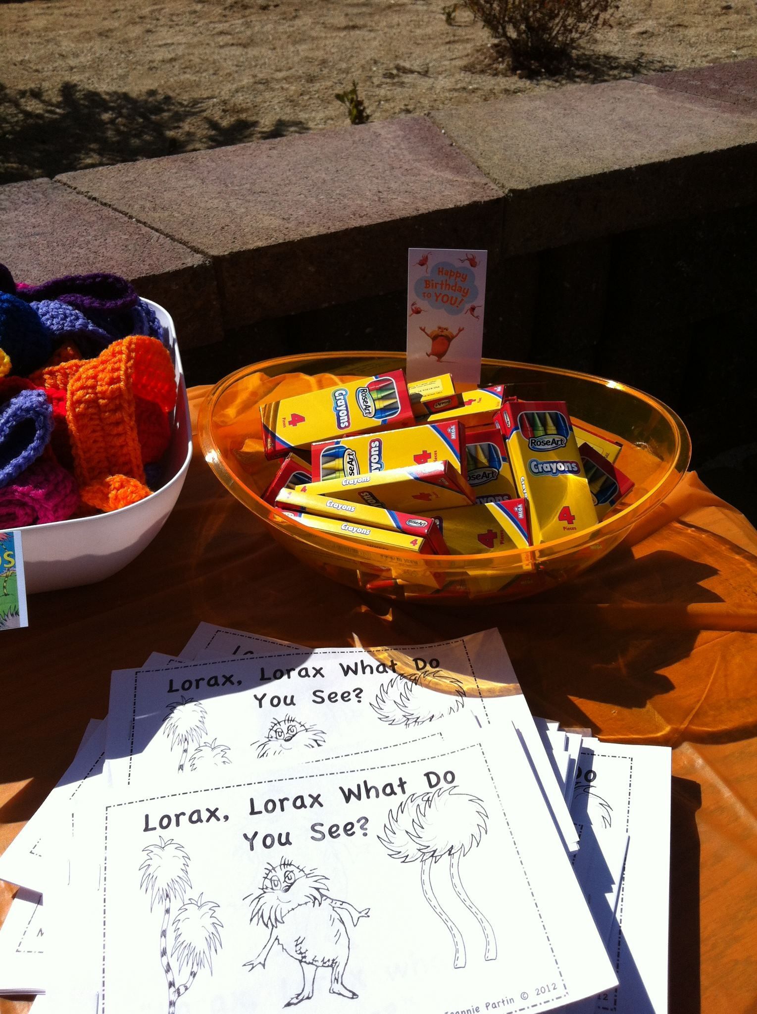 90 Coloring Book Party Favors 4