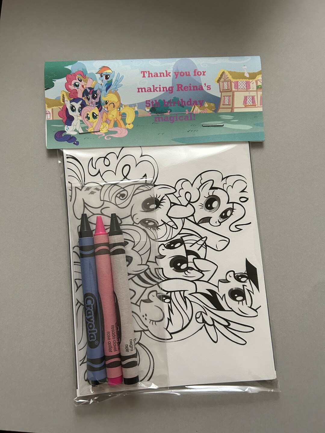 90 Coloring Book Party Favors 8